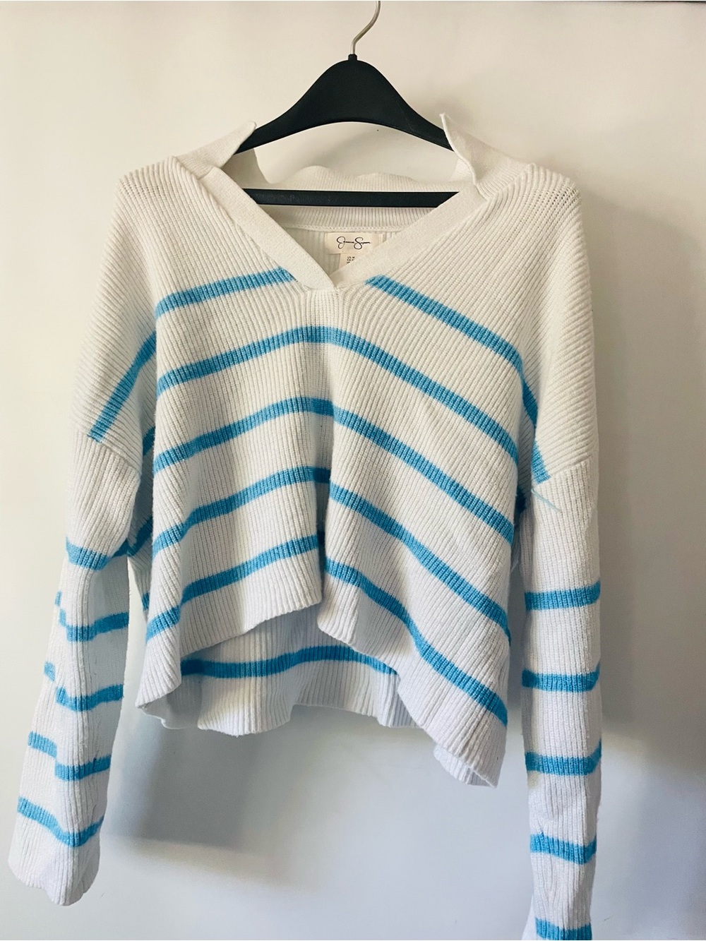Jessica Simpson White V-Neck Cropped Sweater with Blue Stripes